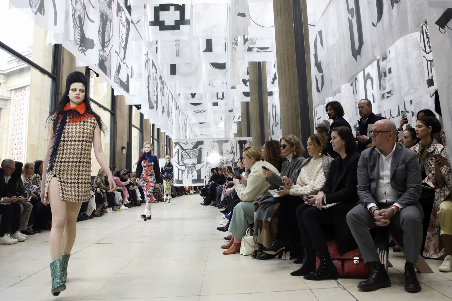 Paris Fashion Miu Miu
